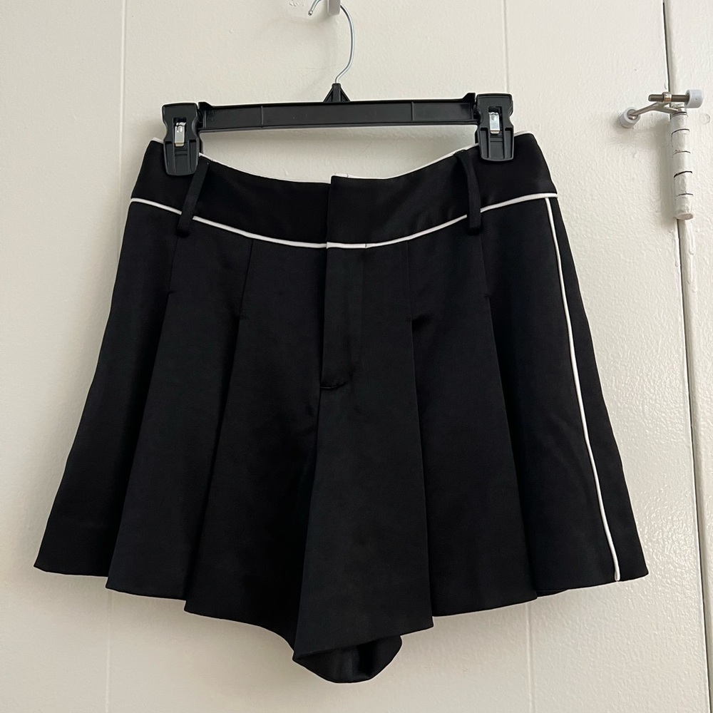 Alice and Olivia pleated skort